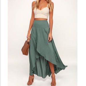 O’NEIL High-Low Maxi Skirt in Sage